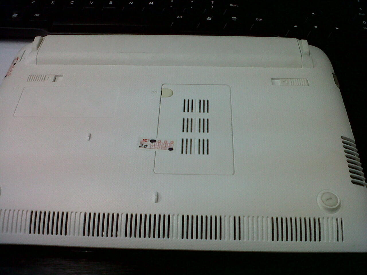ASUS Eee PC 1015B WHITE,MULUS