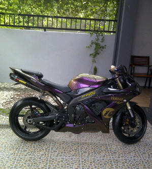 DI JUAL YAMAHA R1 2002