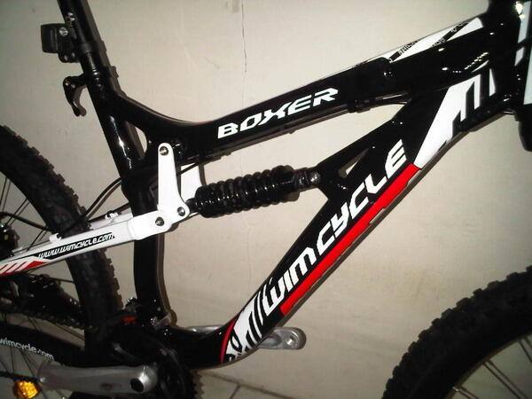 Terjual Sepeda  Gunung  MTB  Wimcycle  Boxer 2 0 2012 24 