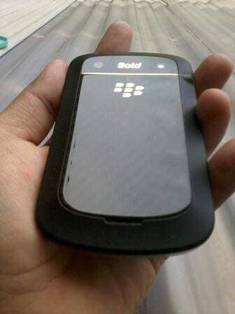 Blackberry 9930 Montana Hitam muluss