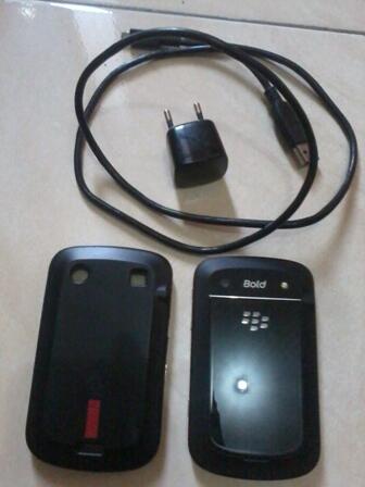 Blackberry 9930 Montana Hitam muluss