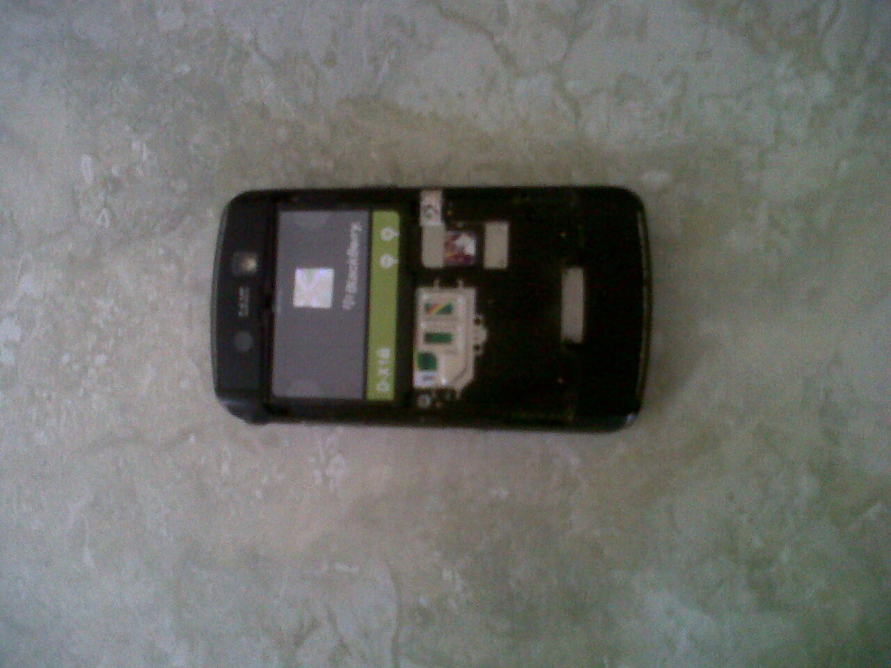 Blackberry Storm 9530 (lengkap)