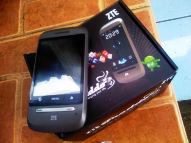 jual hp android zte freedo
