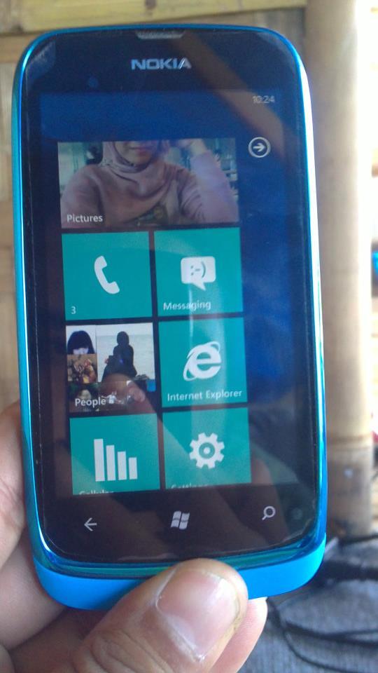 jual murah nokia lumia 610 lengkap full sett bandung like new gan garansi panjang