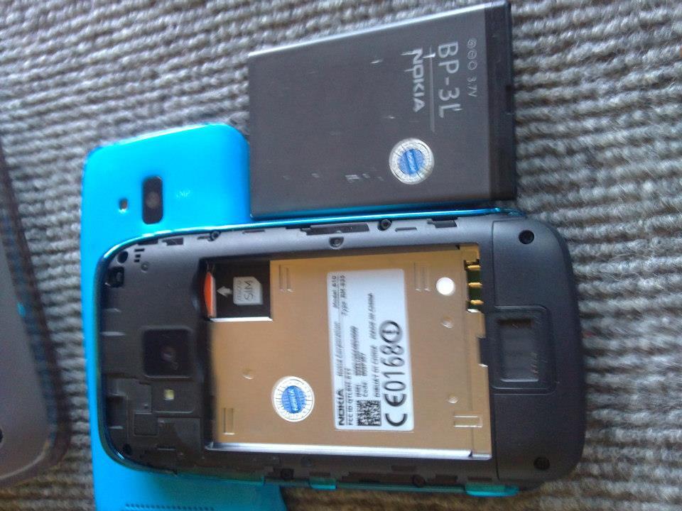 jual murah nokia lumia 610 lengkap full sett bandung like new gan garansi panjang