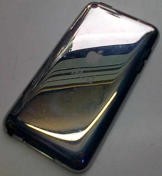 Jual iPod 4th Gen 32 GB Jailbreak Komplit Mulus bonus Capdase & Standing
