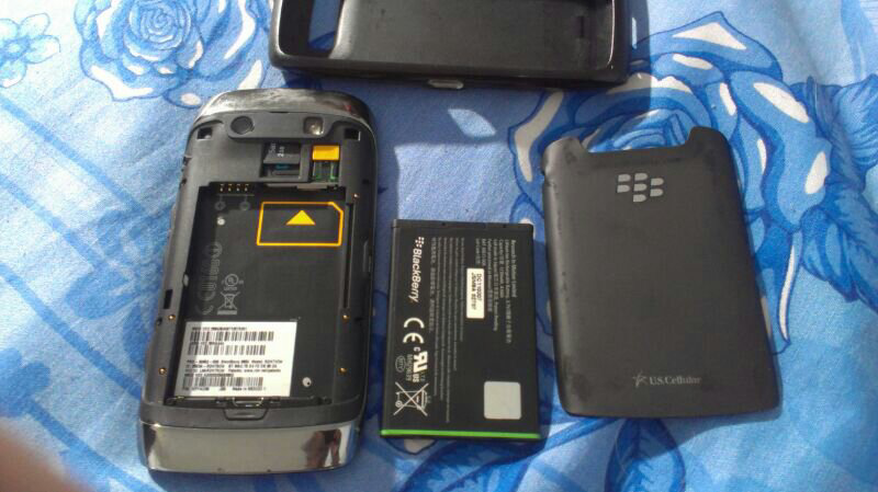Blackberry 9850 (Batangan)
