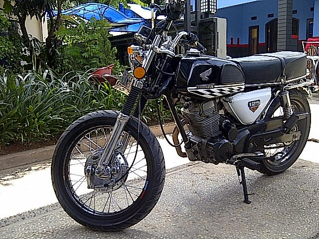 HONDA CB TIGER