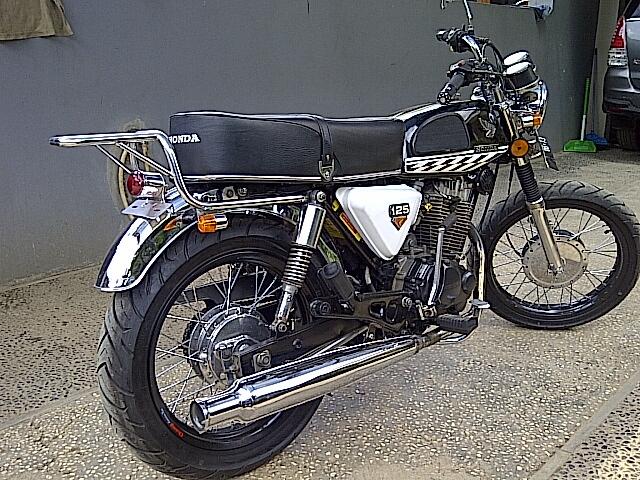 HONDA CB TIGER