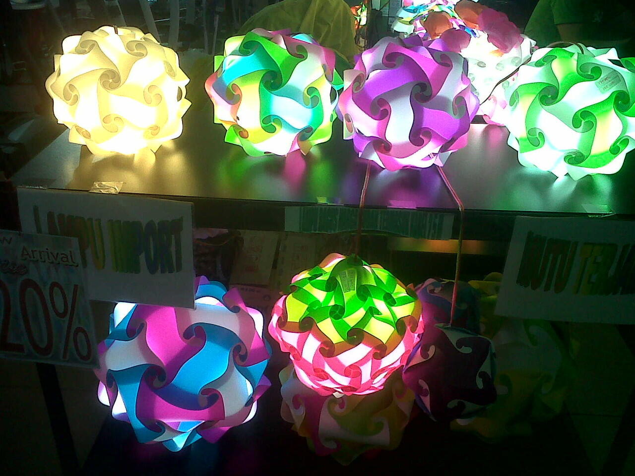 Lampu Hias dari Bahan Fiber