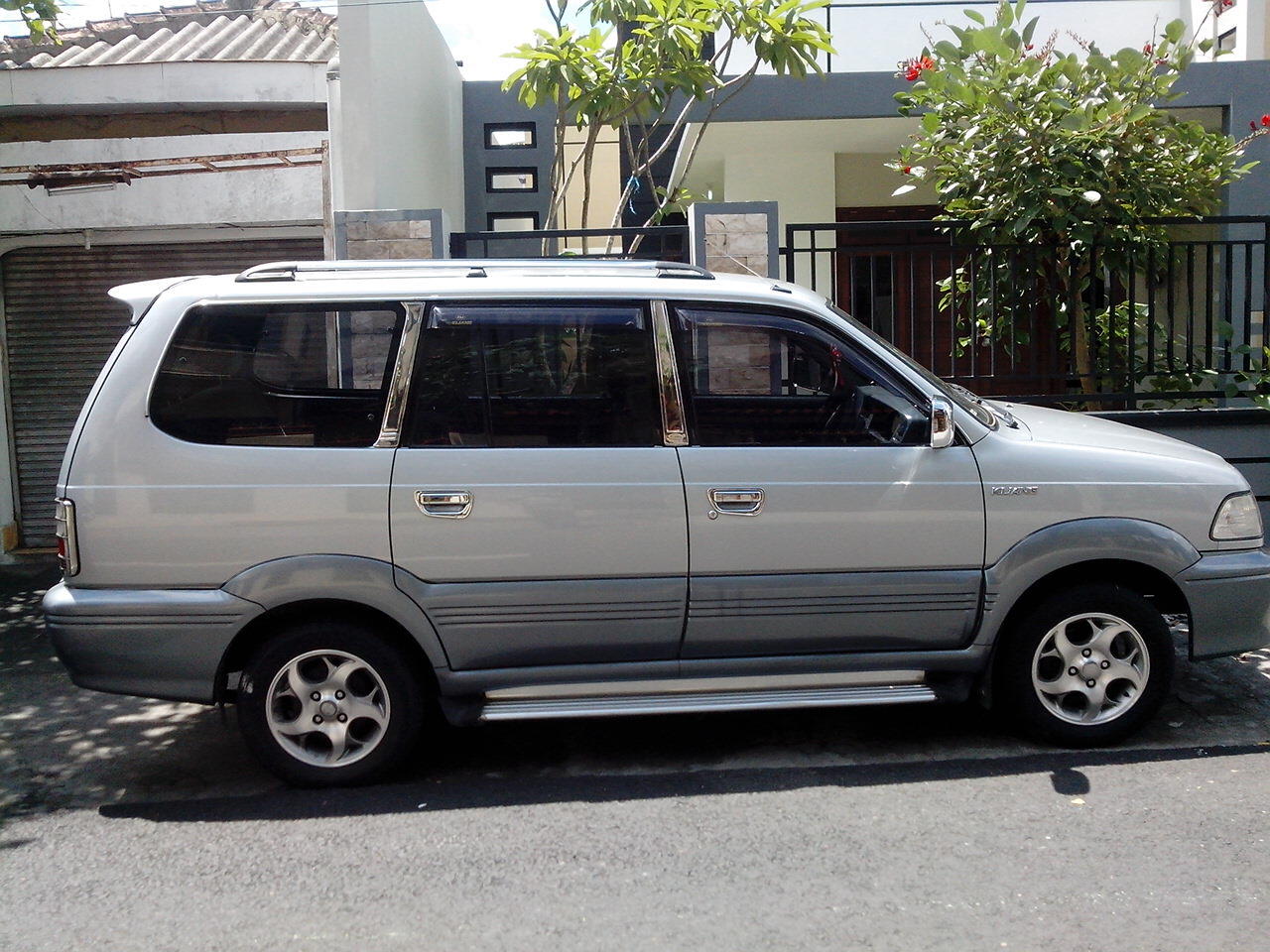jual toyota krista 2002