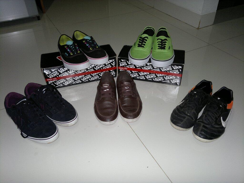 Terjual Sepatu Vans Authentic Puma Leather Converse Skate Nike