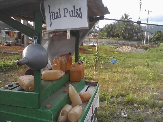 Kaget nemu ginian di tepi jalan..!