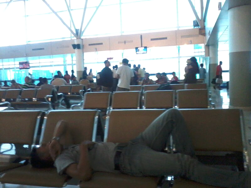 Bagaimana perasaan agan kalo delay 2 jam?