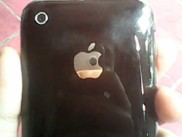 iPhone 3GS 8GB Butuh Duit 1,9 aja, bisa nego!!!!