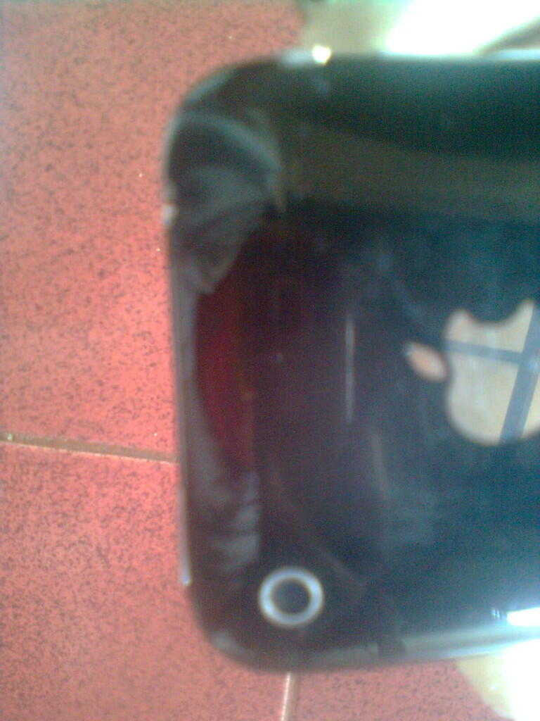 iPhone 3GS 8GB Butuh Duit 1,9 aja, bisa nego!!!!
