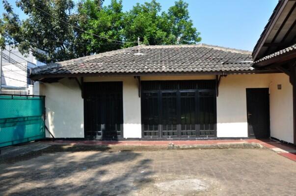 Jual Rumah dan Tempat Usaha Strategis 982 m2 Jl. Suci Ciracas