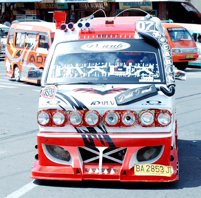 Angkot paling keren se Indonesia