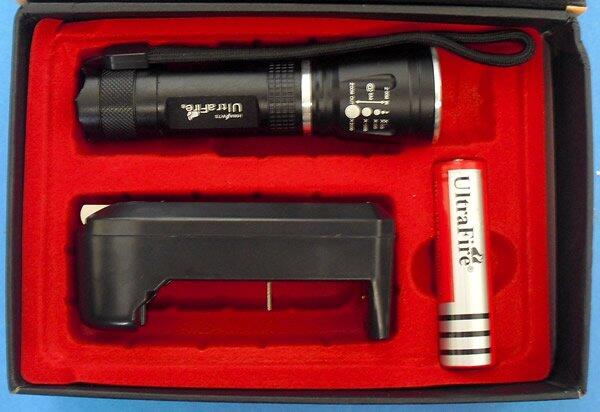 Senter CREE ZOOM Q5 UltraFire(General) X7084 3Mode Paket Komplit