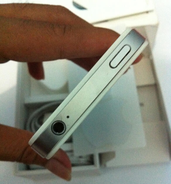 iPhone 4s 16gb & 64gb gsm fu fullset original white