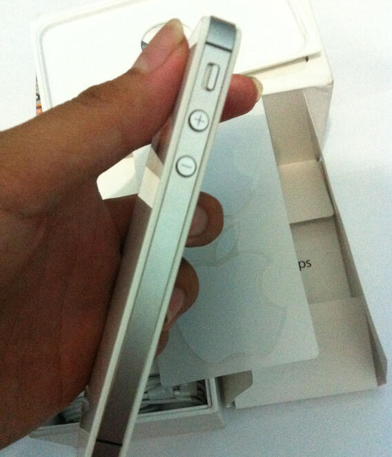 iPhone 4s 16gb & 64gb gsm fu fullset original white