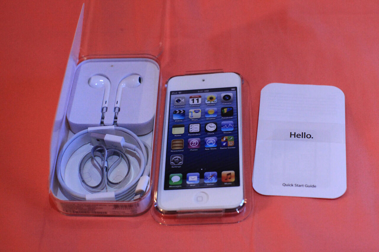 IPOD 5th gen, NEW!!64GB