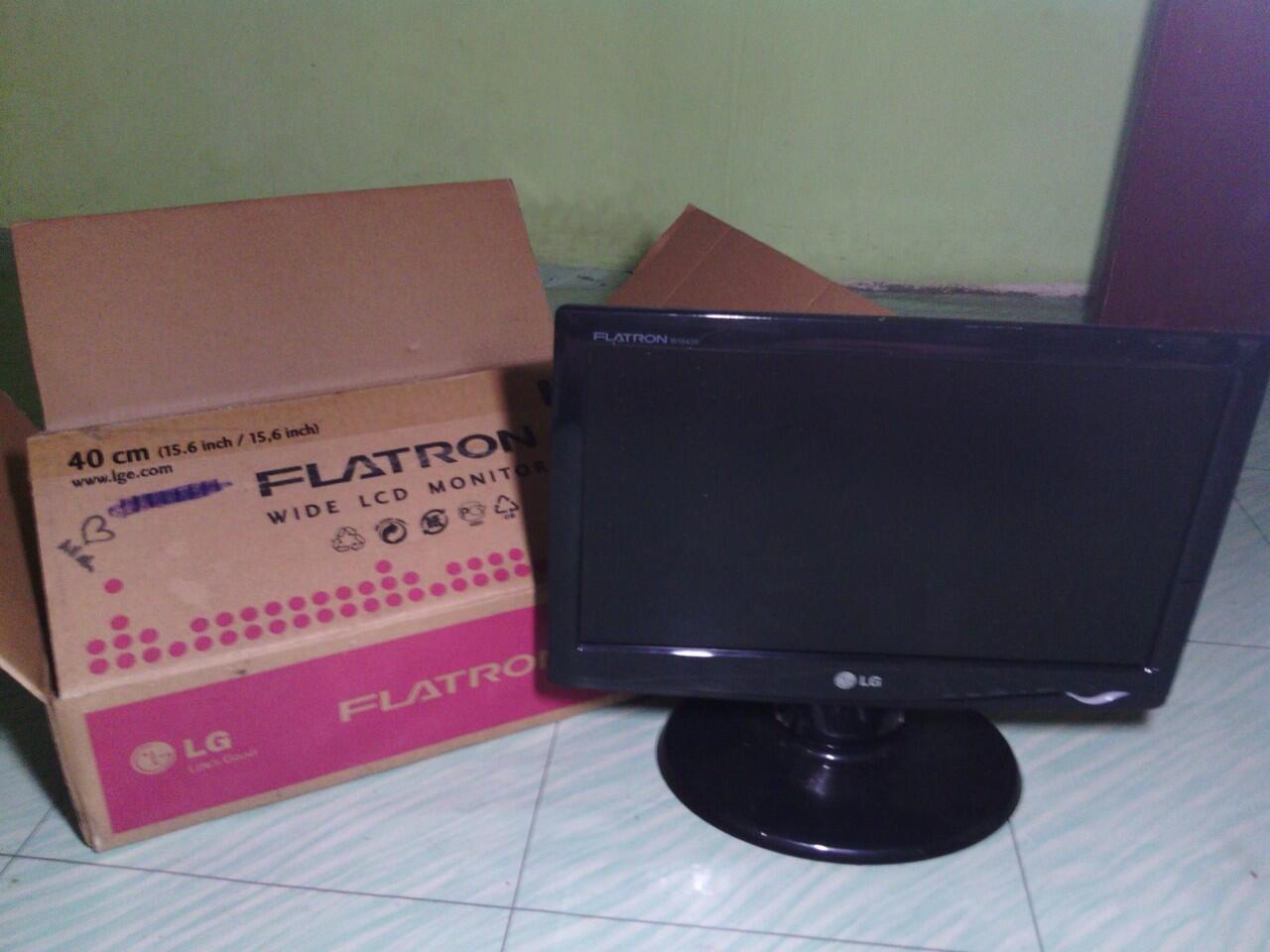 LCD LG second jrg dipake 850rbu 15,6inchi
