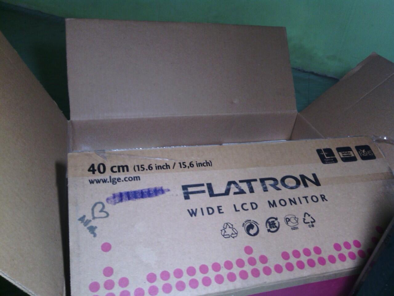 LCD LG second jrg dipake 850rbu 15,6inchi