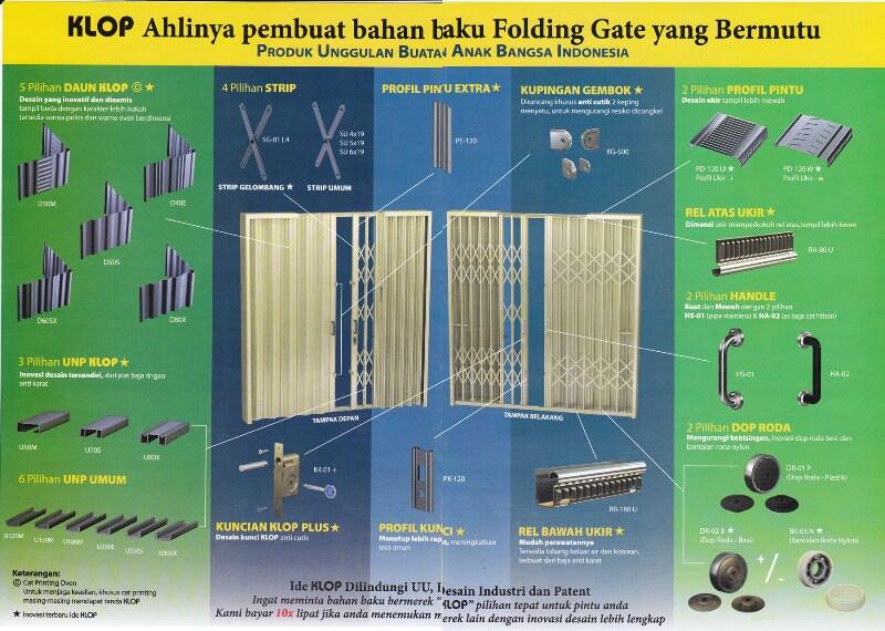 Folding gate dengan plat ukir bermakna FUK dan BERSYUKUR