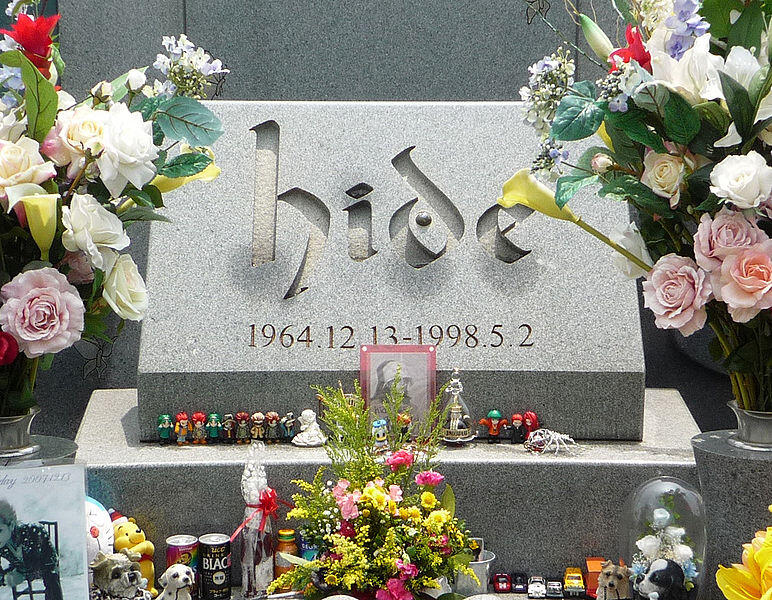 Masih ingat sama &quot;HIDE&quot; X JAPAN? Apa lagu kesukaan agan?