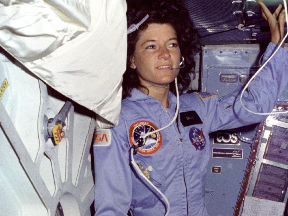 Perempuan AS Pertama ke Antariksa Diabadikan di Bulan