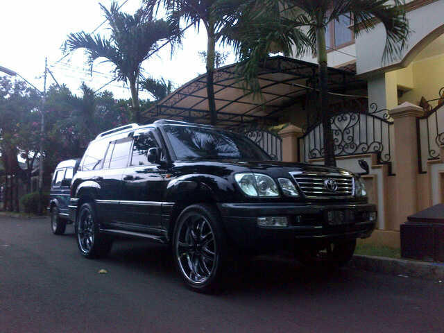 TOYOTA LAND CRUISER ( Berbagai type, koleksi pribadi)