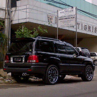 TOYOTA LAND CRUISER ( Berbagai type, koleksi pribadi)