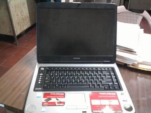 leptop toshiba cuma 1jt jogjakarta
