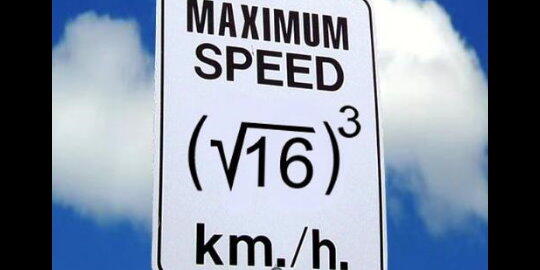 10 Rambu Paling Aneh di Dunia