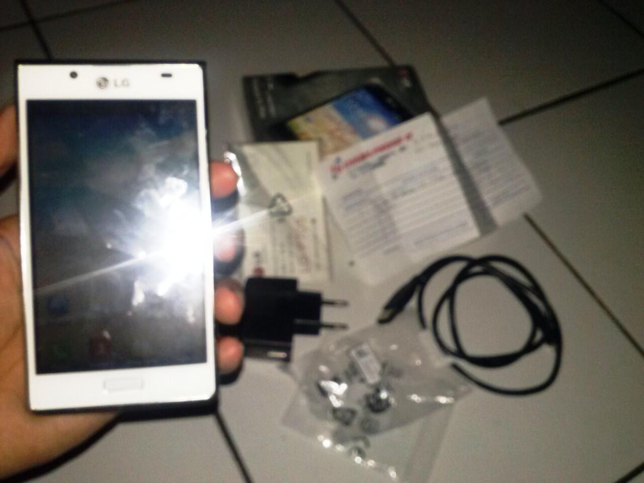 terjual jual lg optimus l7 p705 white kaskus terjual jual lg optimus l7 p705 white kaskus