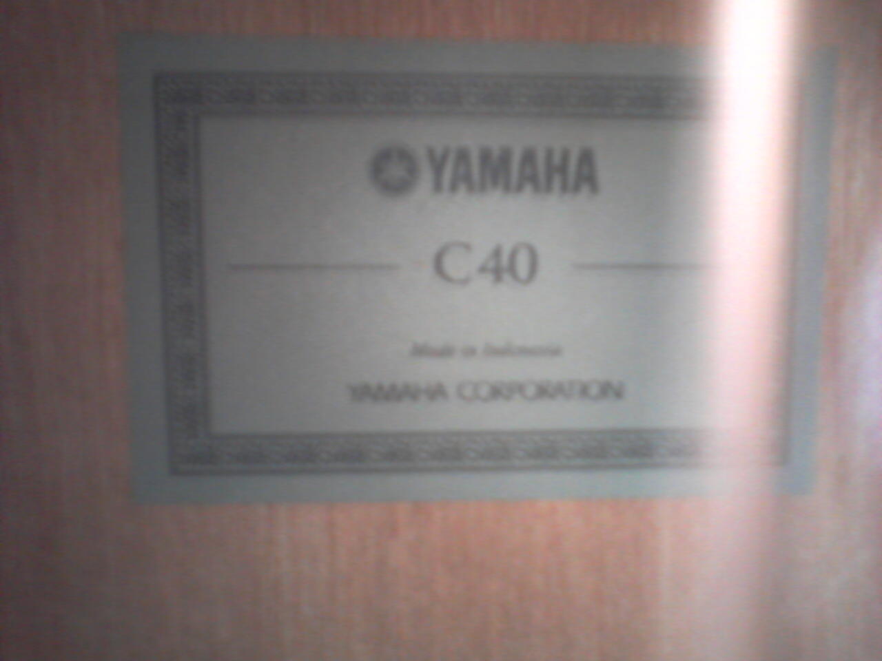 jual gitar akustik yamaha c40