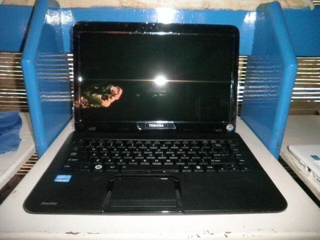 Toshiba C840 core i3