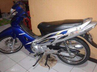 Motor HONDA KHARISMA X-125