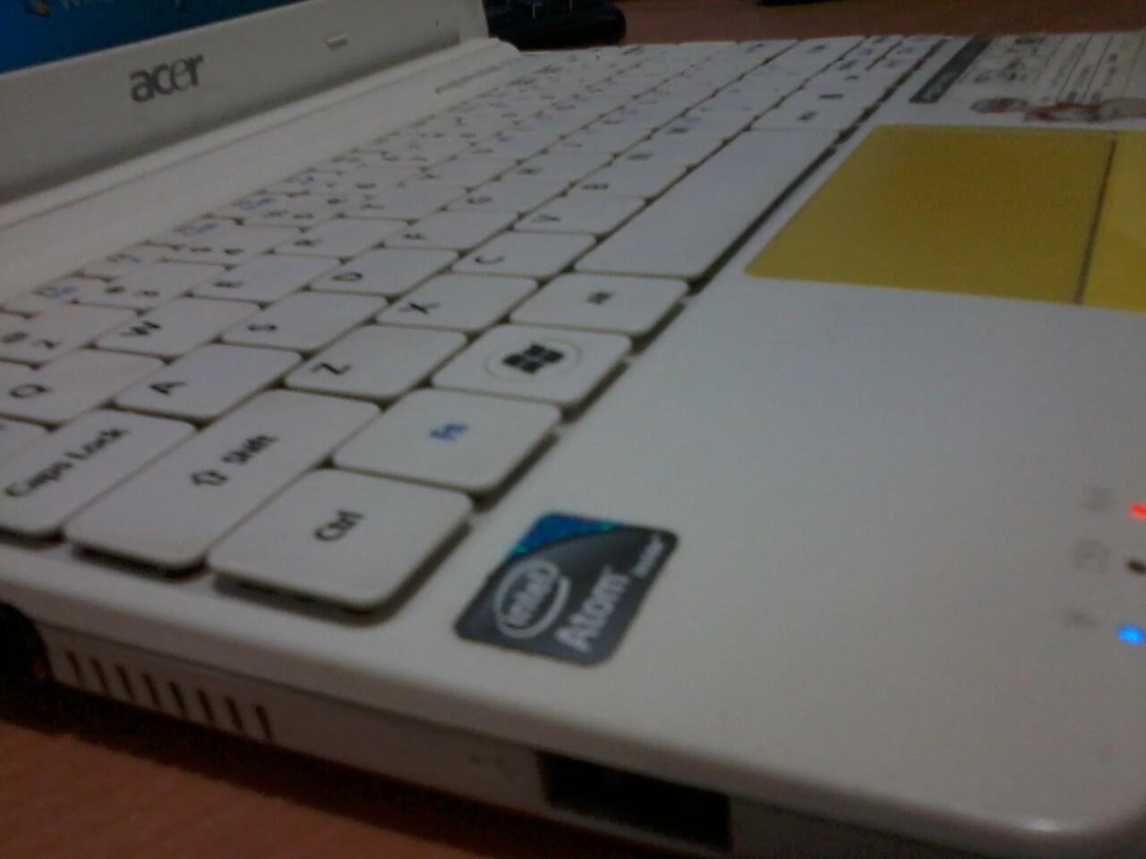 WTS Acer Aspire one Happy