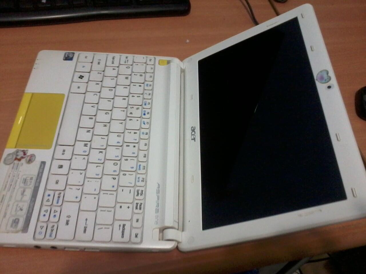 WTS Acer Aspire one Happy
