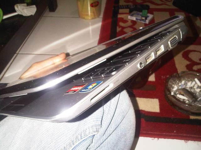 JUAL NETBOOK HP DM1 AMD E450/RAM2GB/HDD320GB/VGA ATI MANTEB GAN 2,3 JUTA AMBIl dah