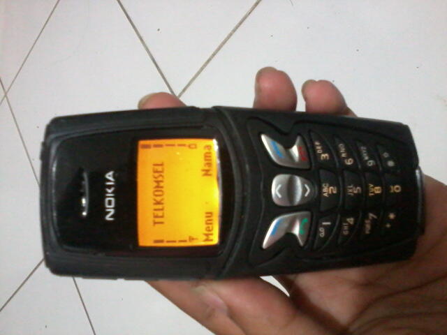 2 Hp jadul Nokia 5210 Karet