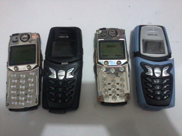 2 Hp jadul Nokia 5210 Karet