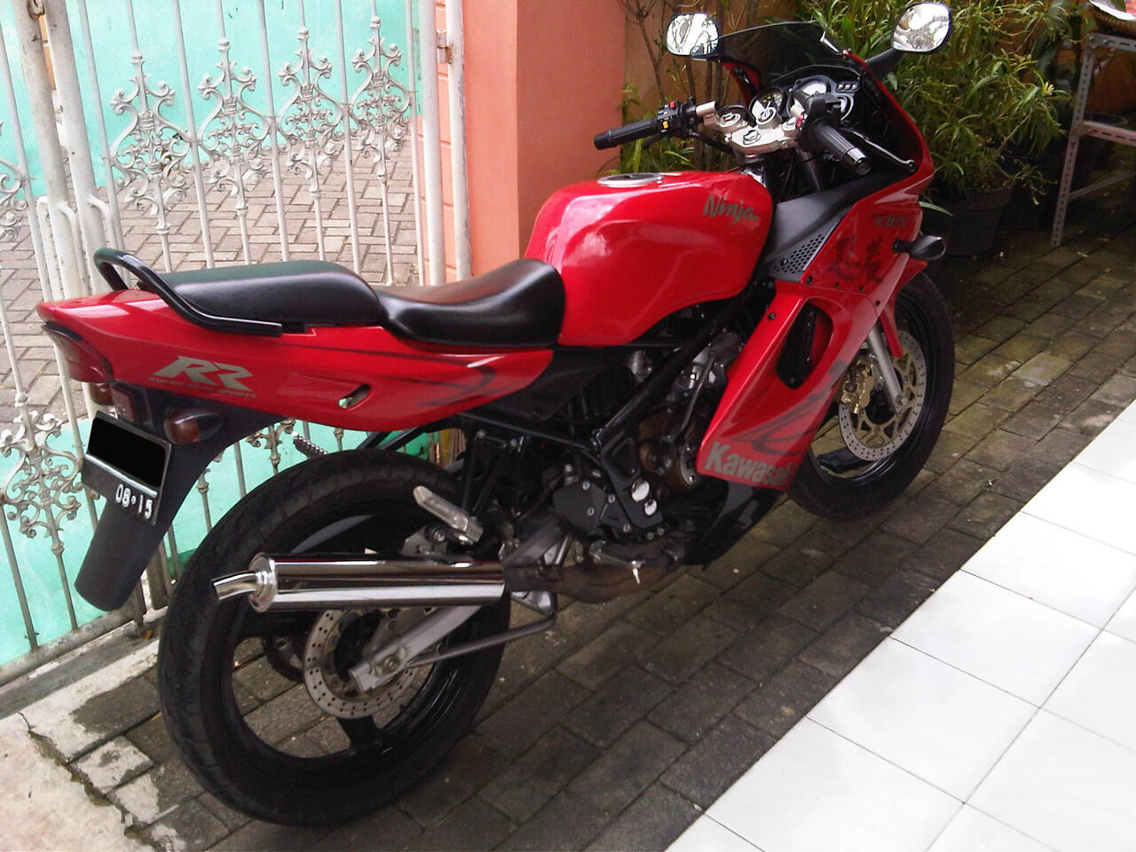 Terjual KAWASAKI NINJA  150 RR  MERAH 2010  KASKUS