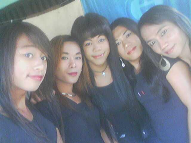 LELAKI GALAU