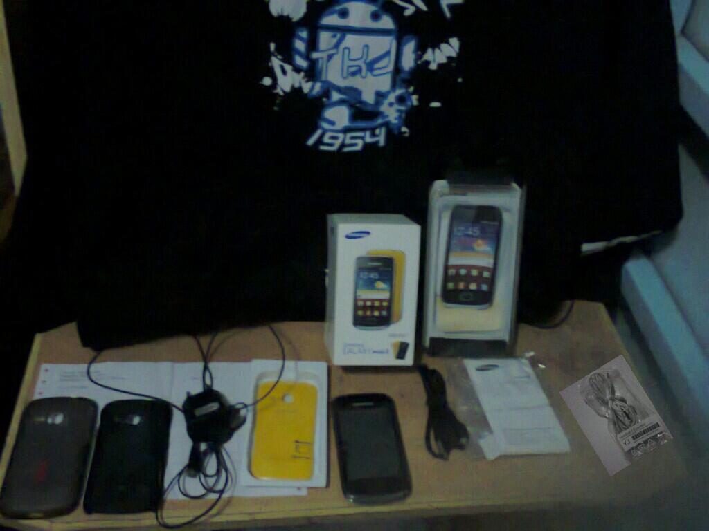 Beli Galaxy Mini 2 +dapet sweater komunitas Android