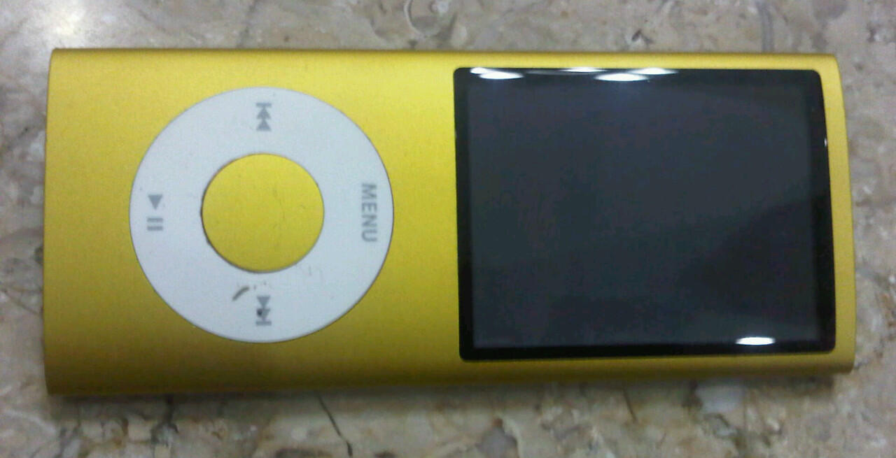 Dijual Ipod Nano 4th Gen 8GB Warna Kuning FullSet