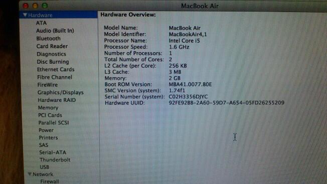Macbook Air 11 Inch Core i5, Ram 2GB,SSD 60GB, MURAH!