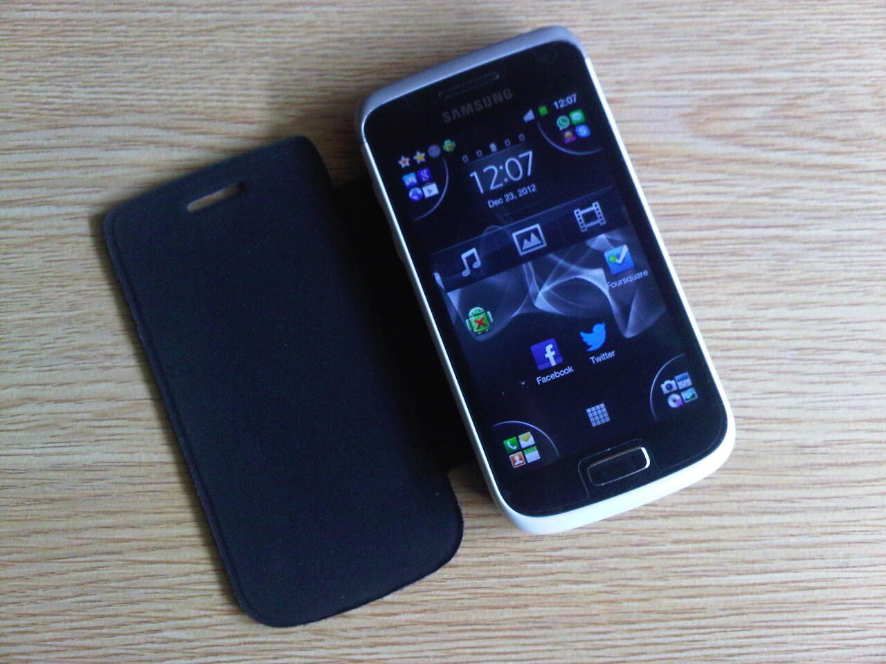 Samsung Galaxy Wonder Elegant White SEIN + Bonus (SOLO)